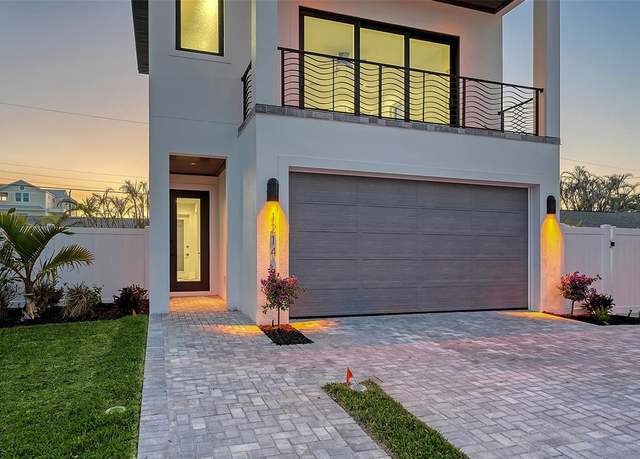 Property at 1214 Gulf Blvd, Englewood, FL 34223, 3 beds, 2.5 baths