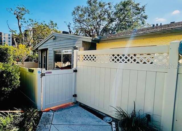 Property at 2607 29th Ave W, Bradenton, FL 34205, 2 beds, 2 baths
