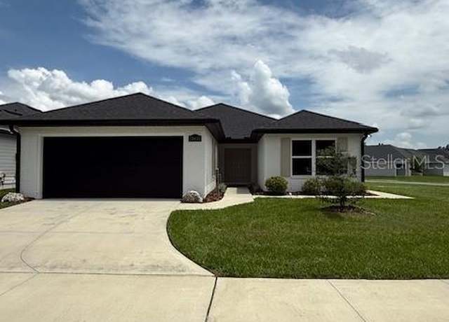 Property at 12621 NW 162nd Dr, Alachua, FL 32615, 5 beds, 3 baths