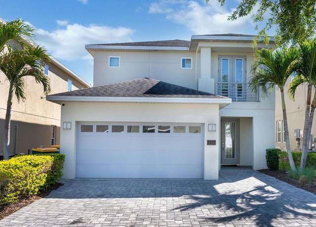 Property at 321 Pendant Ct, Kissimmee, FL 34747, 5 beds, 5 baths