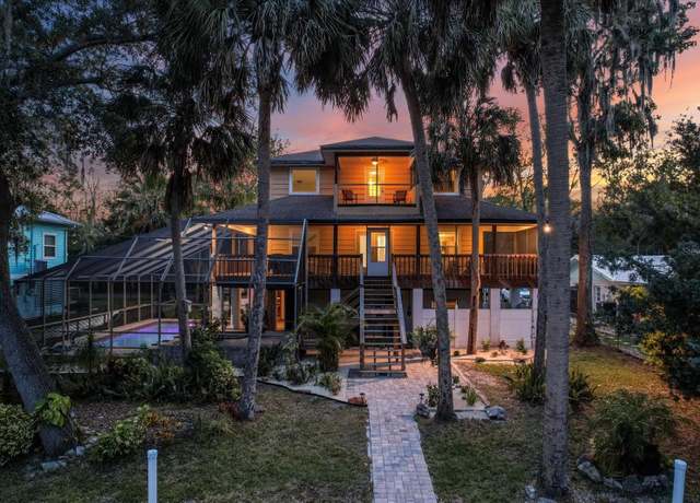 Property at 3679 N Suwannee Pt, Crystal River, FL 34428, 3 beds, 2 baths