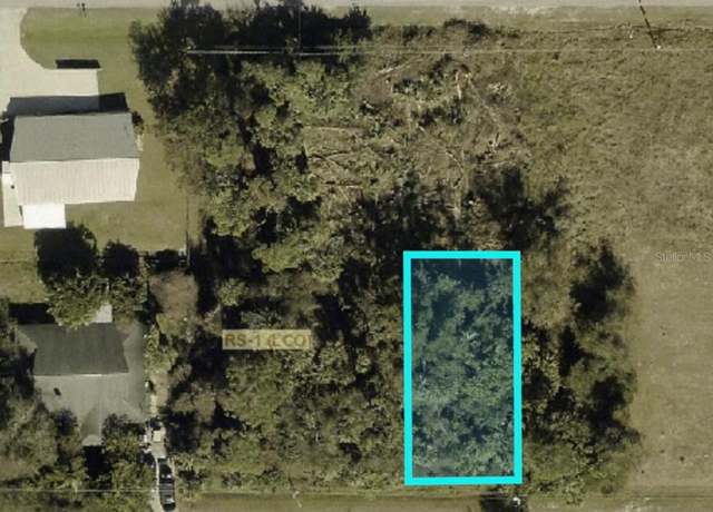 Property at 458 Capitol St, North Fort Myers, FL 33903