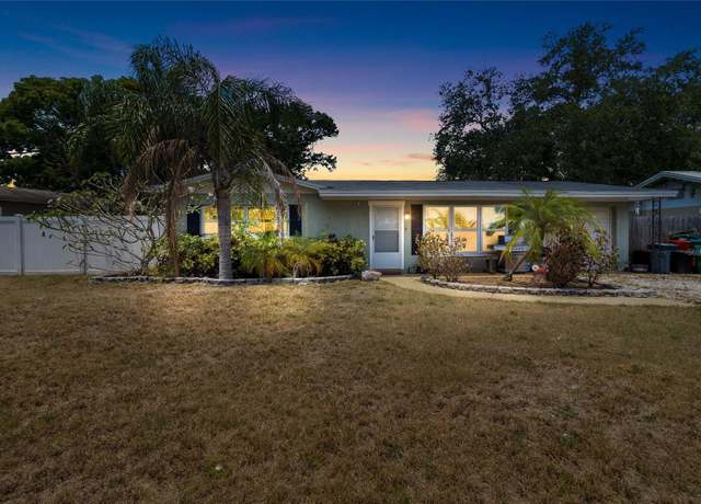 Property at 10827 Village Green Ave, Seminole, FL 33772, 2 beds, 1.5 baths