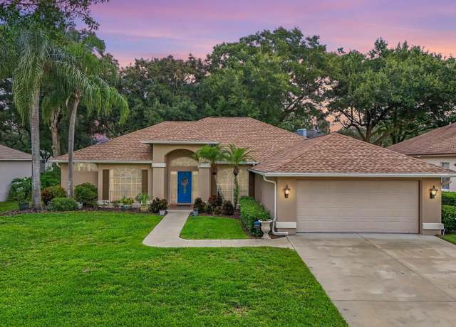 Property at 4940 Willow Ridge Ter, Valrico, FL 33596, 4 beds, 2 baths