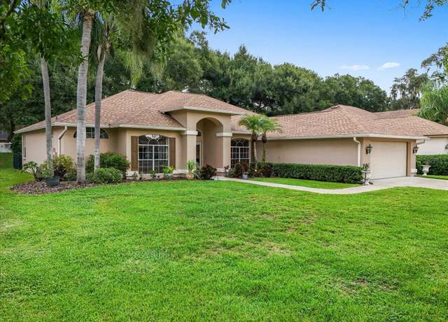 Property at 4940 Willow Ridge Ter, Valrico, FL 33596, 4 beds, 2 baths