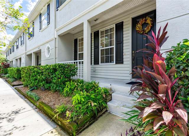 Property at 34846 Teeview Ln, Zephyrhills, FL 33541, 2 beds, 2.5 baths