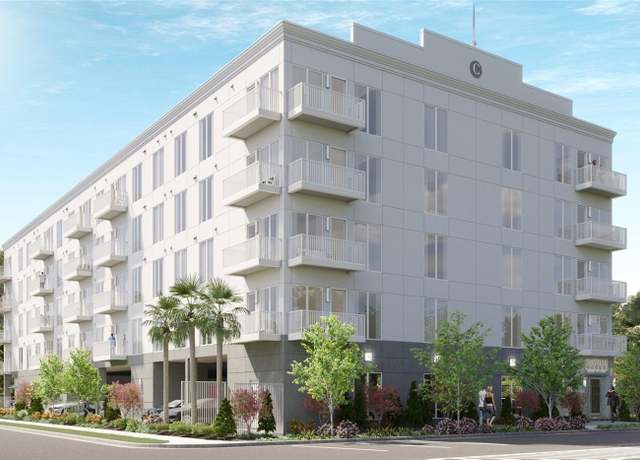 Property at 600 3rd Ave S #210, St Petersburg, FL 33701, 3 beds, 3 baths
