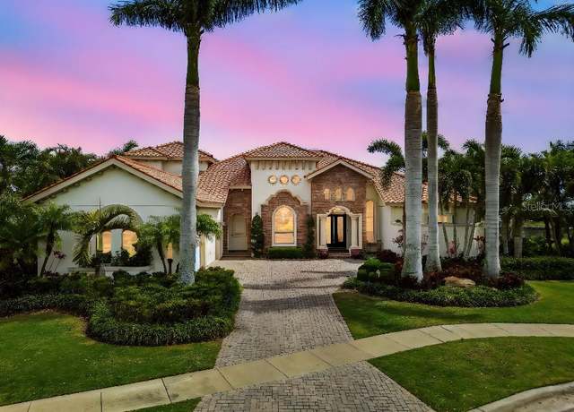 Property at 5405 Tybee Island Dr, Apollo Beach, FL 33572, 4 beds, 4 baths