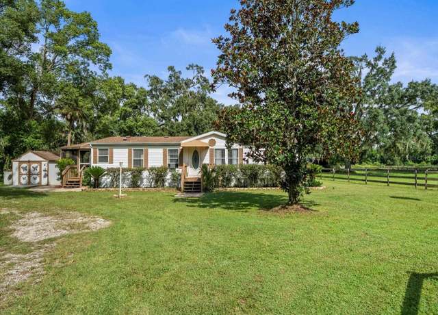 Property at 18810 Kuka Ln, Spring Hill, FL 34610, 3 beds, 2 baths