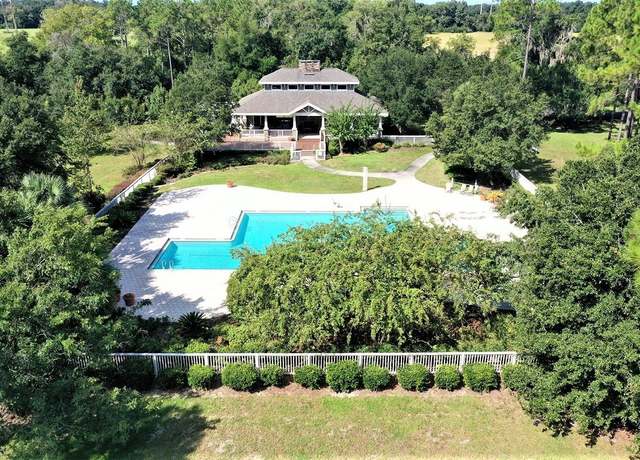 Property at 19215 SW 21st Pl, Newberry, FL 32669