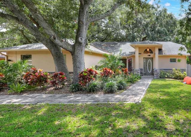 Property at 1300 Ariana Woods Cir, Auburndale, FL 33823, 4 beds, 2 baths