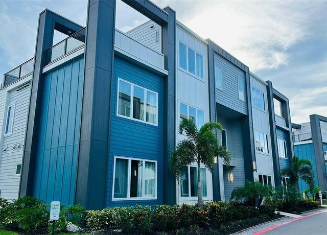 Property at 7740 Sandy Ridge Dr #226, Kissimmee, FL 34747, 5 beds, 4.5 baths