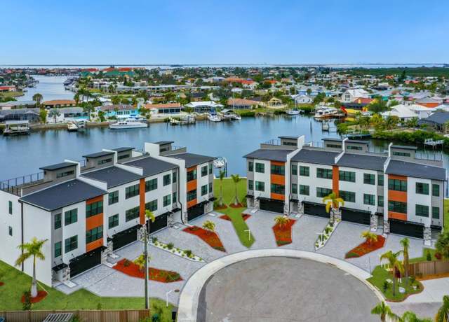 Property at 774 Gran Kaymen Way, Apollo Beach, FL 33572, 4 beds, 2.5 baths
