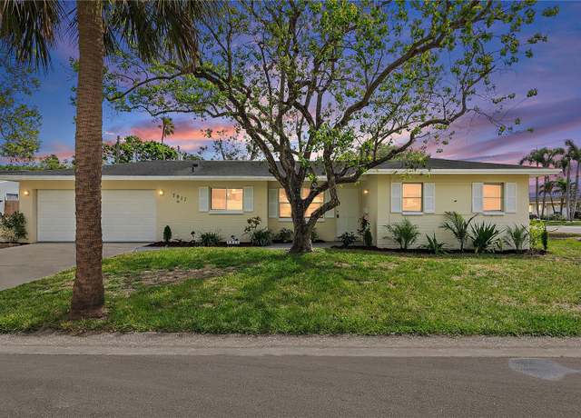 Property at 7911 N 2nd Way N, St Petersburg, FL 33702, 3 beds, 2 baths