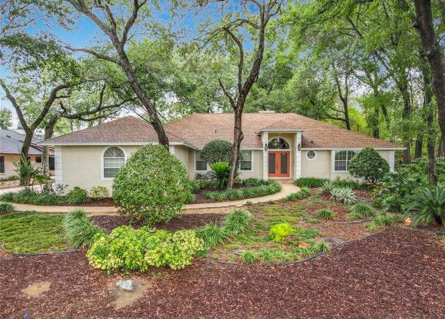 Property at 1869 Eagles Rest Dr, Apopka, FL 32712, 3 beds, 2.5 baths