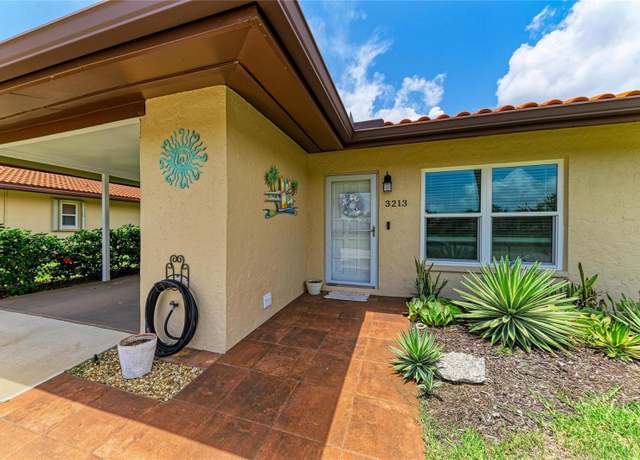 Property at 3213 Mercer Rd, Bradenton, FL 34207, 2 beds, 2 baths