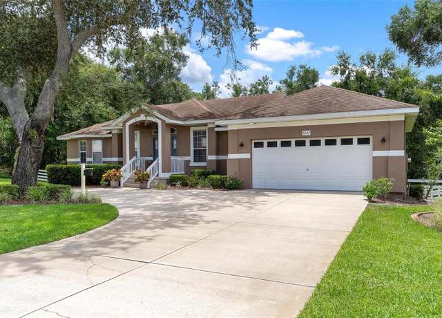Property at 1642 Hickory Ridge Dr, Fruitland Park, FL 34731, 3 beds, 2.5 baths