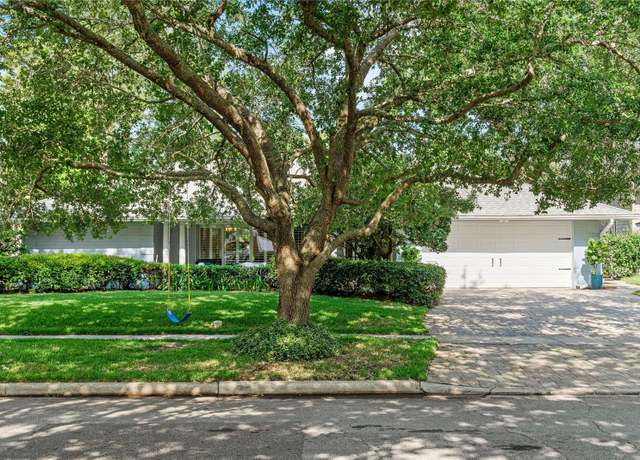 Property at 627 Darcey Dr, Winter Park, FL 32792, 4 beds, 2 baths