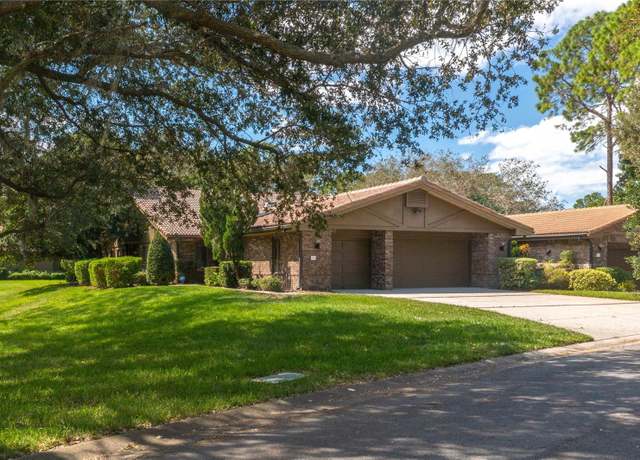 Property at 109 Odin Dr, Winter Haven, FL 33884, 4 beds, 2.5 baths