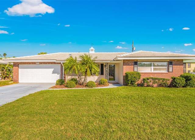 Property at 11211 60th Ave, Seminole, FL 33772, 3 beds, 2 baths