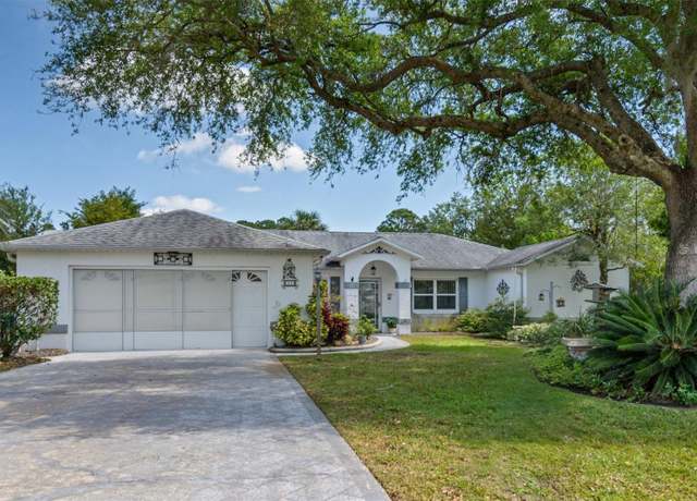Property at 11 White Haven Ln, Palm Coast, FL 32164, 3 beds, 2 baths