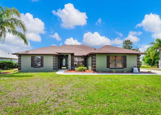 Property at 36725 Oconee Ave, Eustis, FL 32736, 4 beds, 3 baths