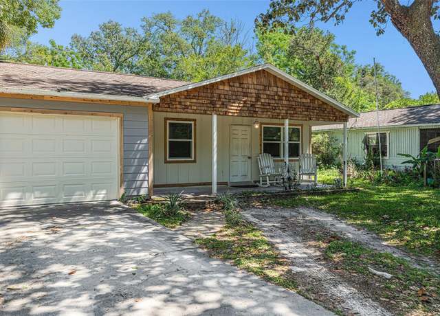 Property at 186 Grand Ave, Brooksville, FL 34604, 3 beds, 2 baths