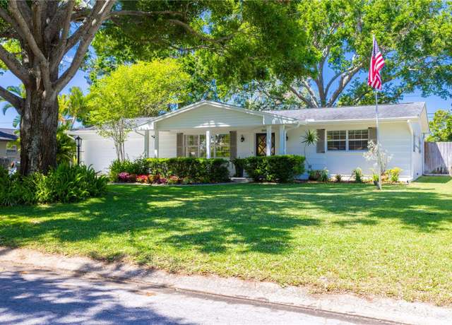 Property at 880 Phyllis Ave, Largo, FL 33771, 3 beds, 2 baths