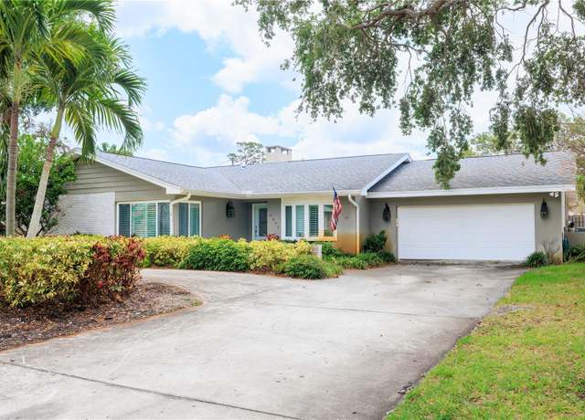 Property at 5871 Oakhurst Dr, Seminole, FL 33772, 3 beds, 3 baths