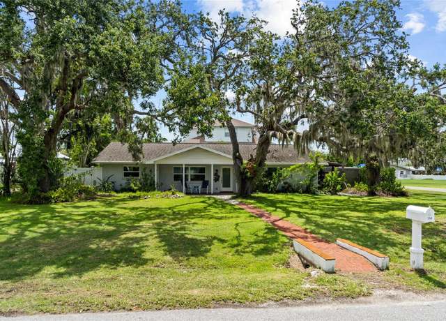 Property at 358 Highland Shores Dr, Ellenton, FL 34222, 4 beds, 2 baths