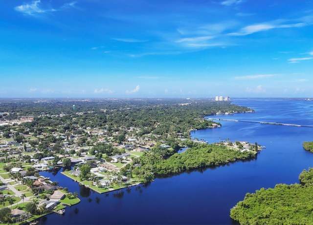 Property at 315 Georgia Ave, Fort Myers, FL 33905, 3 beds, 2 baths