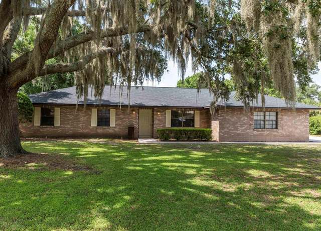 Property at 1315 Costine Dr, Lakeland, FL 33809, 3 beds, 2 baths
