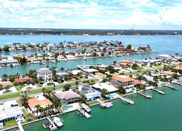 Property at 11300 7th St E, Treasure Island, FL 33706, 3 beds, 2 baths