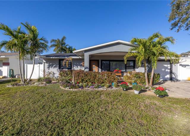 Property at 1990 59th St N, St Petersburg, FL 33710, 4 beds, 2.5 baths