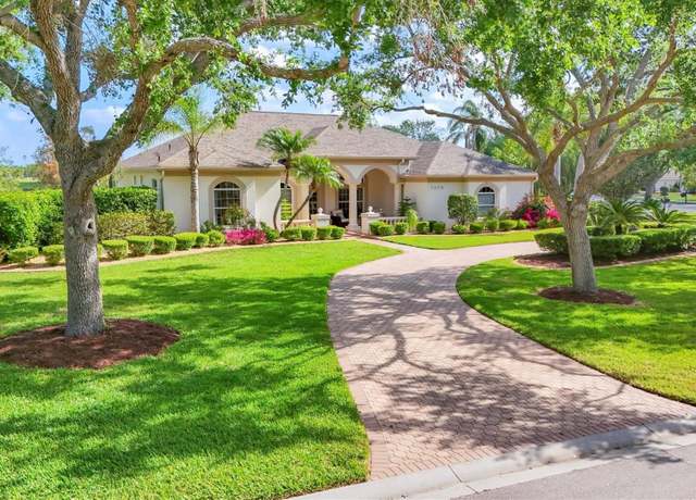 Property at 7408 S Serenoa Dr, Sarasota, FL 34241, 3 beds, 2 baths