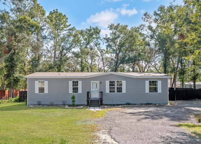 Property at 8030 NW 173rd Pl, Fanning Springs, FL 32693, 4 beds, 2 baths