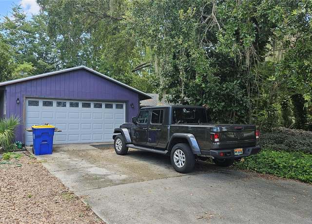Property at 2929 Woodland Dr, Edgewater, FL 32141, 3 beds, 2 baths