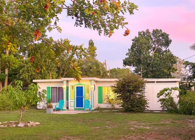 Property at 2830 Gypsy St, Sarasota, FL 34231, 2 beds, 1 bath