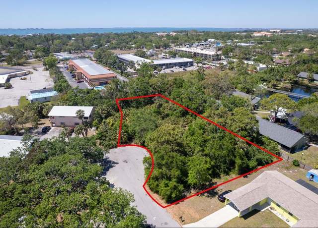 Property at 905 Royal Palm Dr, Sarasota, FL 34234