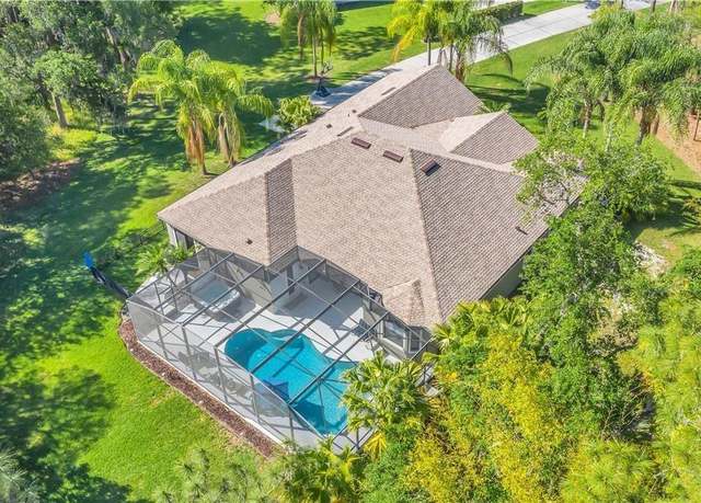 Property at 13916 Bramble Bush Ct, Orlando, FL 32832, 5 beds, 4 baths