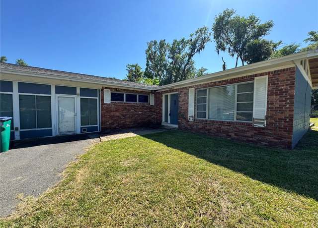 Property at 4000 SW 6th Ave, Ocala, FL 34471, 3 beds, 2 baths