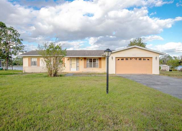 Property at 902 Cloverleaf Blvd, Deltona, FL 32725, 2 beds, 2 baths