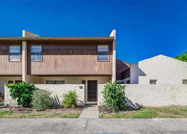 Property at 1880 N Crystal Lake Dr #35, Lakeland, FL 33801, 2 beds, 2.5 baths