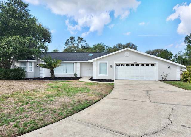 Property at 8055 River Country Dr, Weeki Wachee, FL 34607, 4 beds, 3 baths