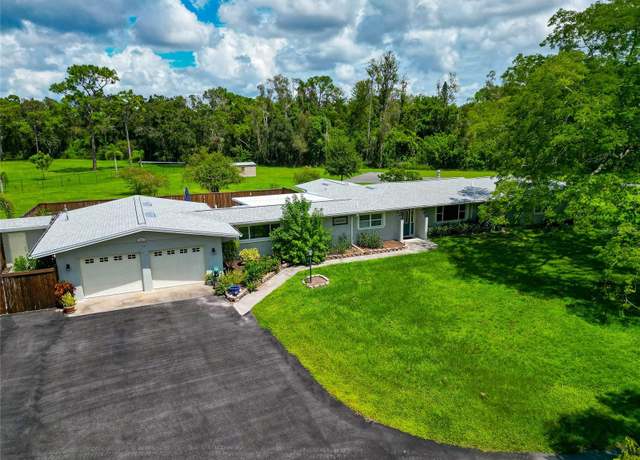 Property at 5310 N Tuttle Ave, Sarasota, FL 34234, 3 beds, 2.5 baths