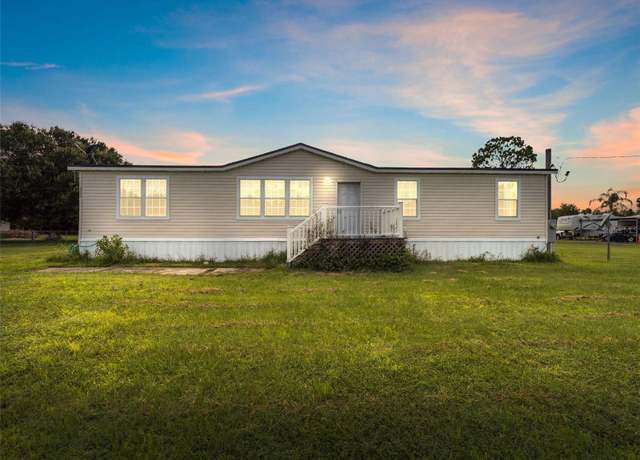 Property at 3547 King Ct, Lake Wales, FL 33898, 3 beds, 2 baths