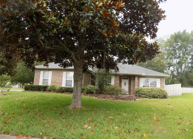 Property at 11903 NW 9th Rd, Gainesville, FL 32606, 3 beds, 2 baths