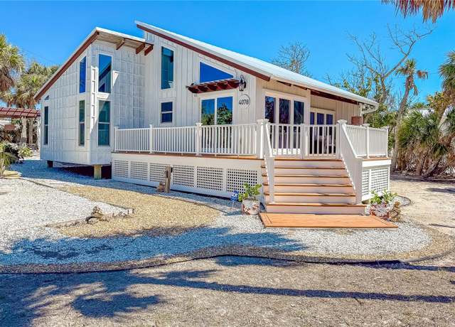 Property at 4078 N Beach Rd, Englewood, FL 34223, 3 beds, 2 baths