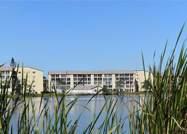 Property at 3672 Lake Bayshore Dr Unit K327, Bradenton, FL 34205, 2 beds, 1 bath