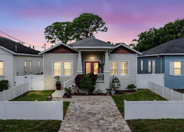 Property at 260 SW Lincoln Cir N, St Petersburg, FL 33703, 3 beds, 2 baths